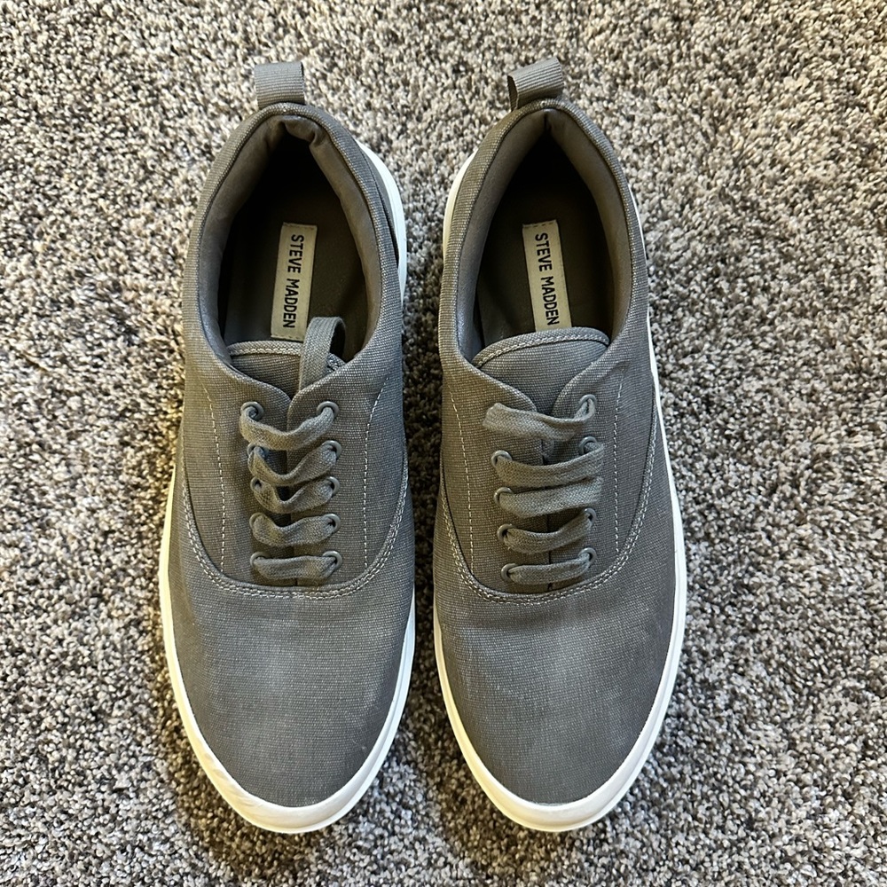 Steve Madden men’s sneaker size 11m